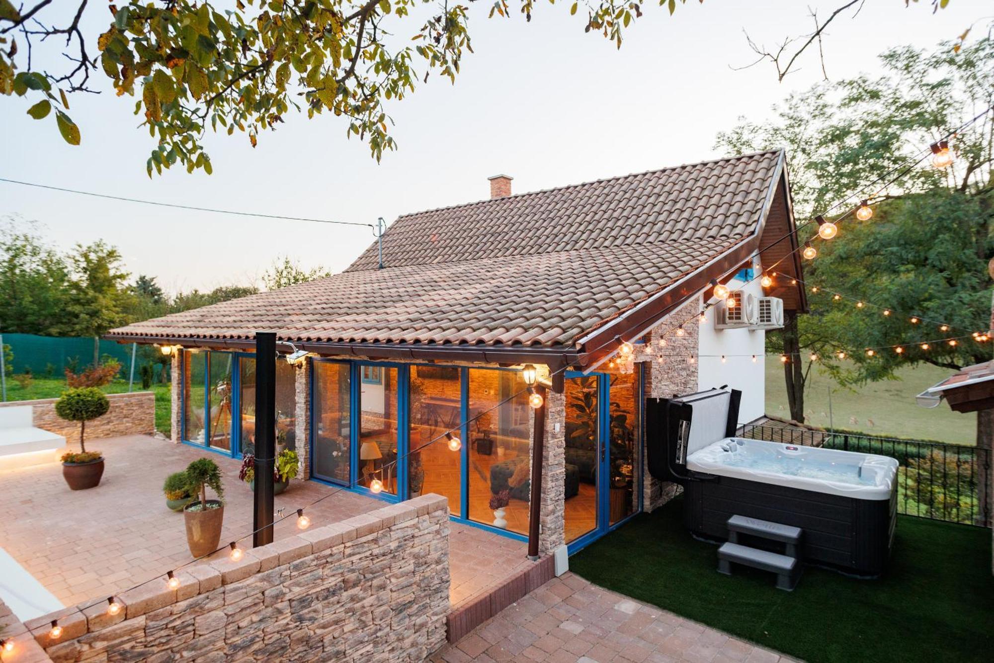 Feszek Villa Zalaegerszeg Ngoại thất bức ảnh